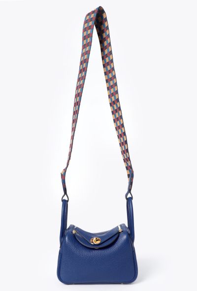 Hermès Bleu Royal Taurillon Clémence Mini Lindy - 1