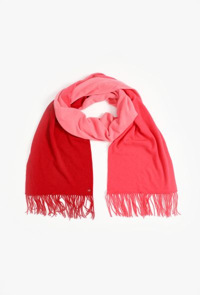 Chanel 2019 Two-Tone Cashmere Scarf - 2 Chanel 2019 Two-Tone Cashmere Scarf - 2