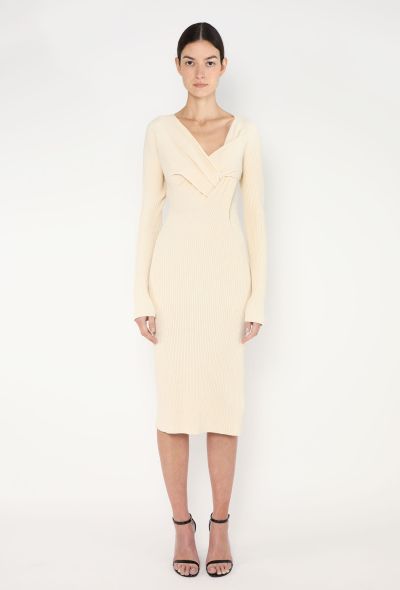 Bottega Veneta Resort 2020 Knotted Ribbed Dress - 2 Bottega Veneta Resort 2020 Knotted Ribbed Dress - 2