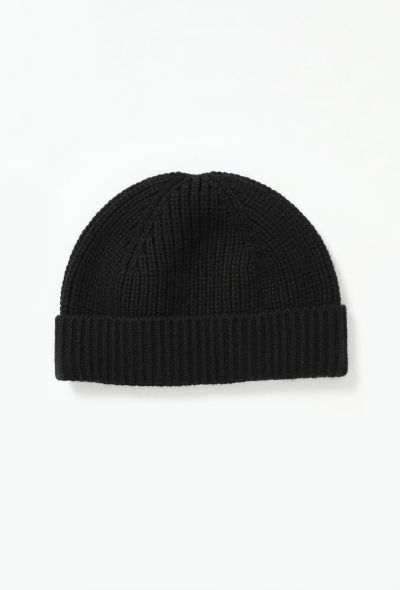 Céline 2021 Cashmere Triomphe Beanie - 2 Céline 2021 Cashmere Triomphe Beanie - 2