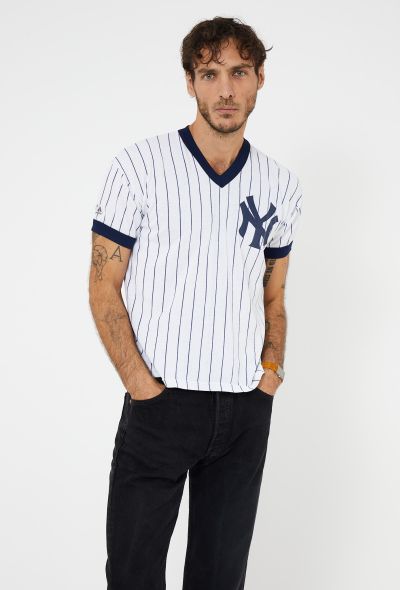 Men's Vintage '90s Yankees Majestic T-Shirt - 1