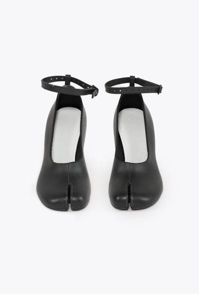 Maison Margiela 2022 Mary Jane Rubber Tabis - 2 Maison Margiela 2022 Mary Jane Rubber Tabis - 2