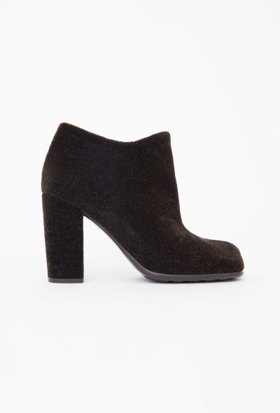 Bottega Veneta F/W 2021 Velvet Ankle Boots - 1 Bottega Veneta F/W 2021 Velvet Ankle Boots - 1