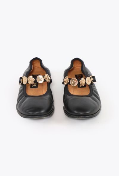Chanel Pre-Fall 2024 Paris-Manchester Medallion Ballerinas - 1 Chanel Pre-Fall 2024 Paris-Manchester Medallion Ballerinas - 1