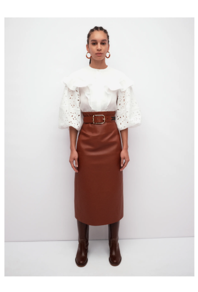 Chloé Pre-Fall 2022 Linen Eyelet Blouse - 2 Chloé Pre-Fall 2022 Linen Eyelet Blouse - 2