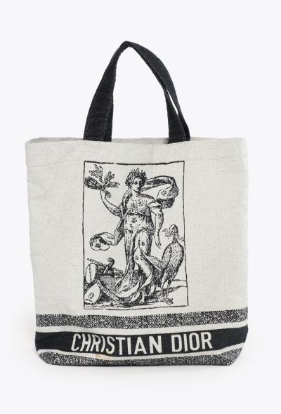 Dior Cruise 2021 Canvas ShoppingTote - 2 Dior Cruise 2021 Canvas ShoppingTote - 2