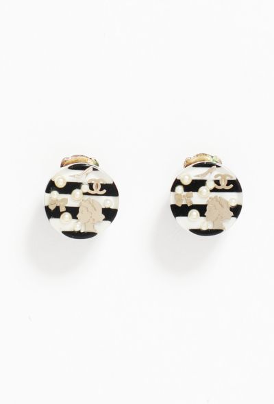                                         2006 Icons Striped Clip-on Earrings-1