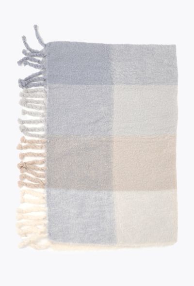 Céline F/W 2017 Checkered Throw Blanket - 1 Céline F/W 2017 Checkered Throw Blanket - 1