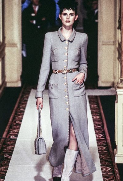 Chanel COLLECTOR S/S 1996 Gripoix Camélia Chainlink Belt - 2