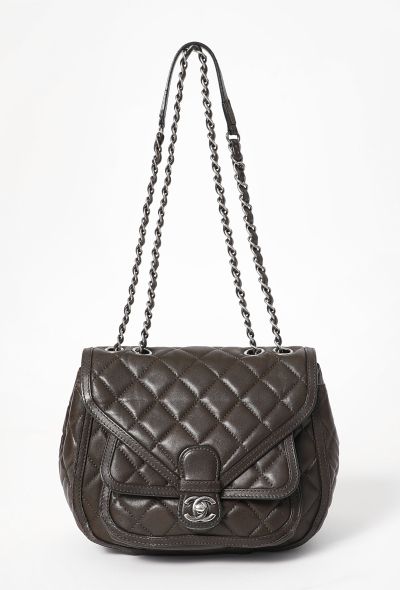 90s Quilted Shoulder Bag | Authentic & Vintage | ReSee