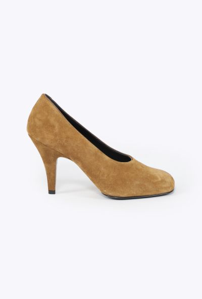 Phoebe Philo 2025 Squared Suede Pumps - 1