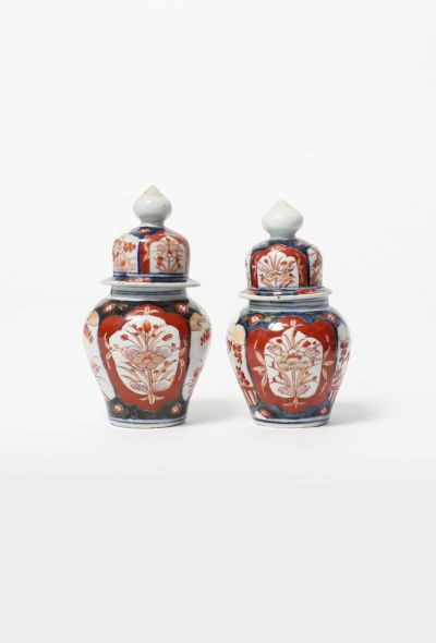 Exquisite Vintage Antique 1890s Porcelain Imari Pots - 1