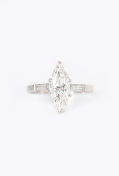 Vintage Fine Jewelry Exquisite 18k White Gold & 2 Carats Diamond Ring - 1 Vintage Fine Jewelry Exquisite 18k White Gold & 2 Carats Diamond Ring - 1