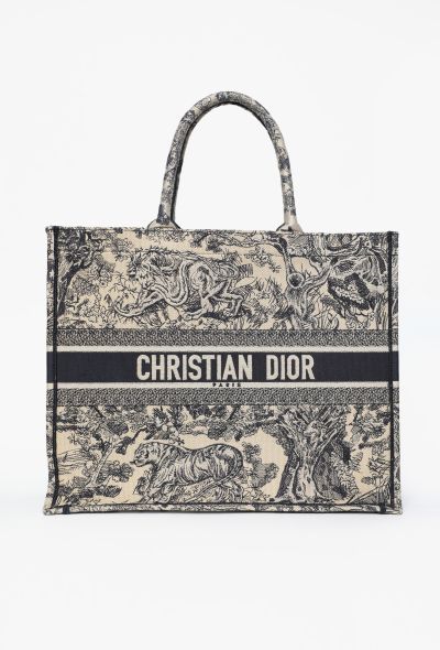 Dior Classic Book Tote Bag, 2018 - 1