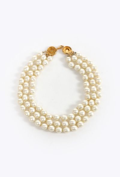 Chanel '90s Pearl Choker Necklace - 1