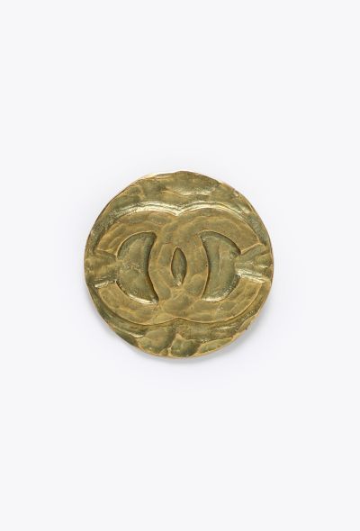Chanel 1995 Hammered 'CC' Brooch - 1 Chanel 1995 Hammered 'CC' Brooch - 1
