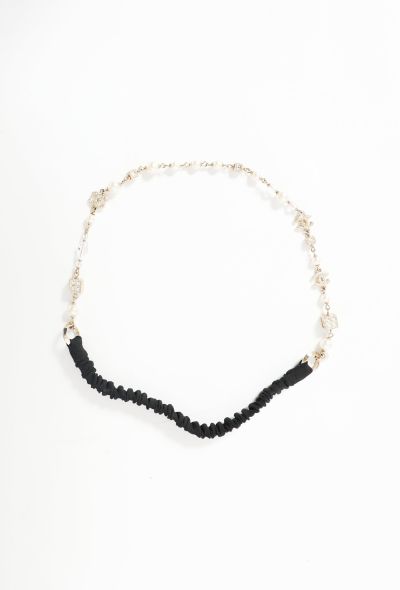                             Embellished Pearl 'CC' Headband - 2