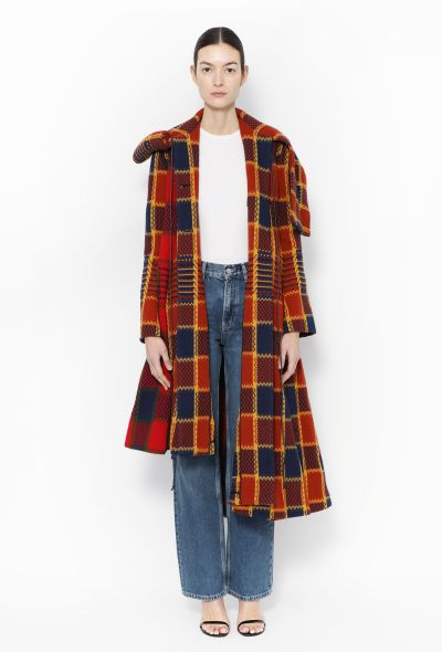 Loewe 2020 Asymmetrical Checkered Coat - 2