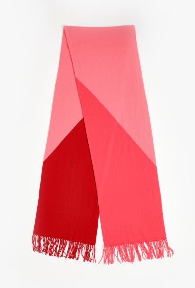 Chanel 2019 Two-Tone Cashmere Scarf - 1 Chanel 2019 Two-Tone Cashmere Scarf - 1