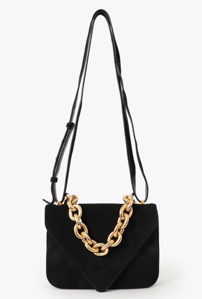 Bottega Veneta Pre-Fall 2021 Suede Mount Shoulder Bag - 1 Bottega Veneta Pre-Fall 2021 Suede Mount Shoulder Bag - 1