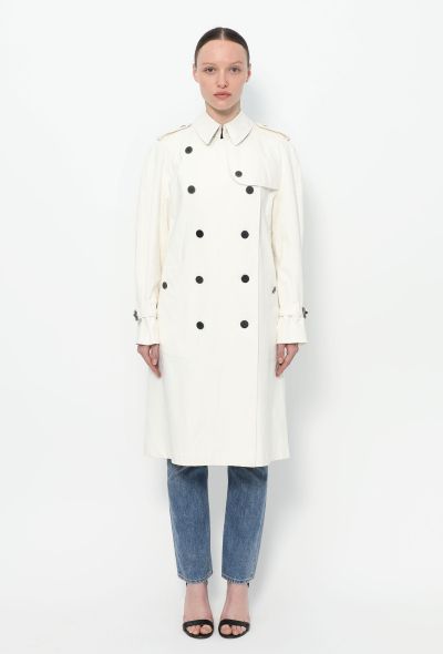 Burberry Classic Double-Breasted Trench - 2