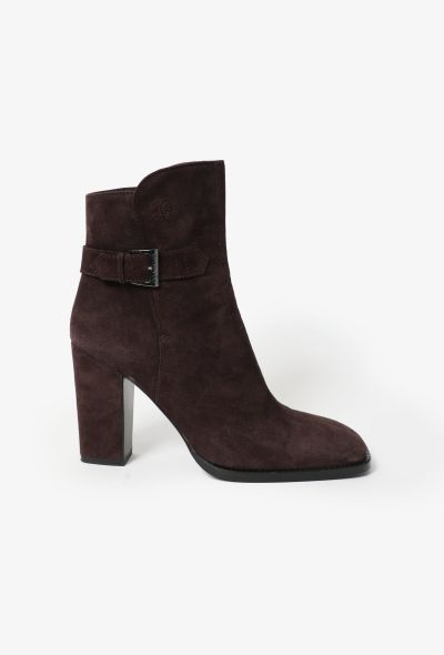                                         Buckled Suede &#039;CC&#039; Boots-1