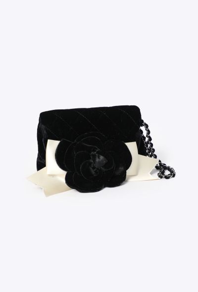 Chanel 2005 Velvet Camellia & Ribbon Pouch - 2