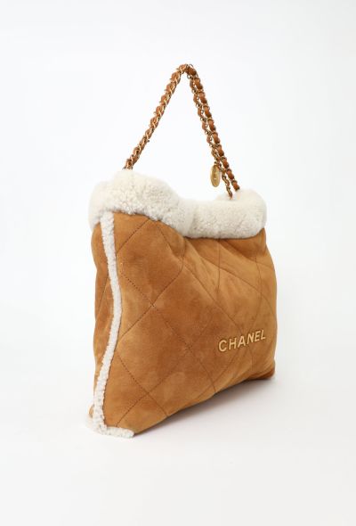 Chanel 2023 Shearling Suede 22 Hobo Bag - 2
