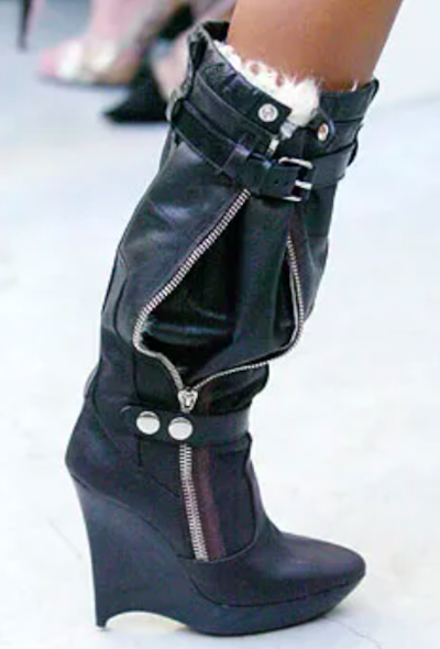                             ICONIC F/W 2004 Leather Shearling Boots - 2