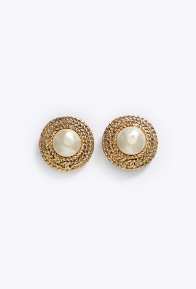 Chanel '80s Castellane Pearl Clip Earrings - 1