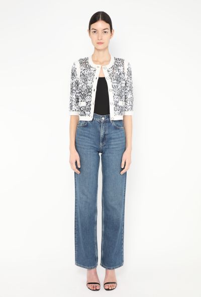 Chanel 2023 Sequin 'CC' Cashmere Cardigan - 2 Chanel 2023 Sequin 'CC' Cashmere Cardigan - 2