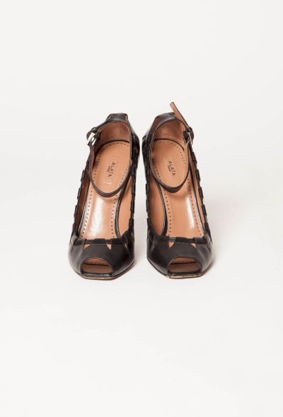 Alaïa Cut-Out Leather Pumps - 2 Alaïa Cut-Out Leather Pumps - 2
