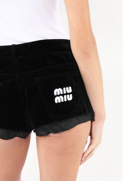 Miu Miu 2023 Velvet Logo Pocket Shorts - 2