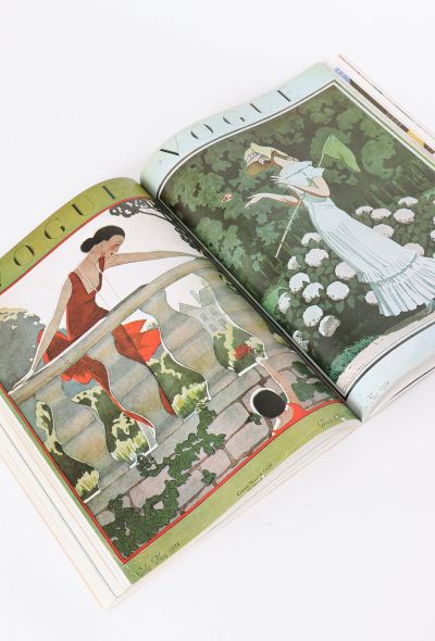 VOGUE The Art of Vogue Covers, 1909-1940 Book - 2 VOGUE The Art of Vogue Covers, 1909-1940 Book - 2