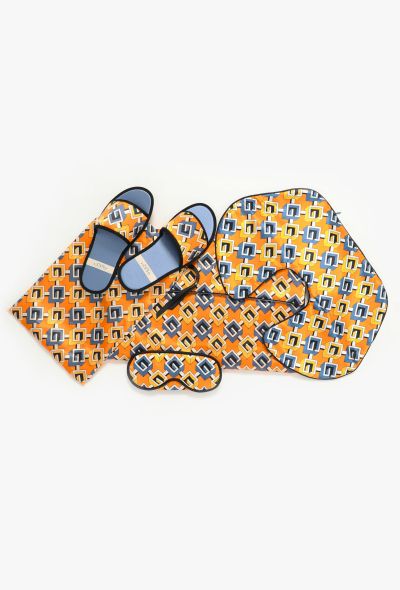 Gucci 4-piece Orange Silk Emblem Travel Set - 2 Gucci 4-piece Orange Silk Emblem Travel Set - 2