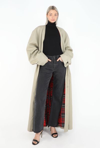 Balenciaga Resort 2024 Tartan-Lined Belted Trench - 1