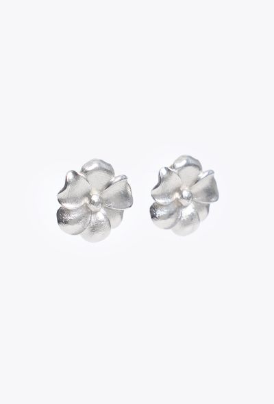Dior Vintage Flower Clip-On Earrings - 2 Dior Vintage Flower Clip-On Earrings - 2