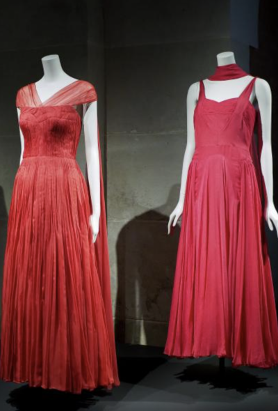                                         HAUTE COUTURE 1970 Silk Bustier Gown-2