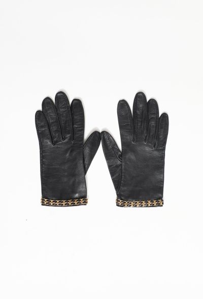                             Chainlink Trim Leather Gloves - 1