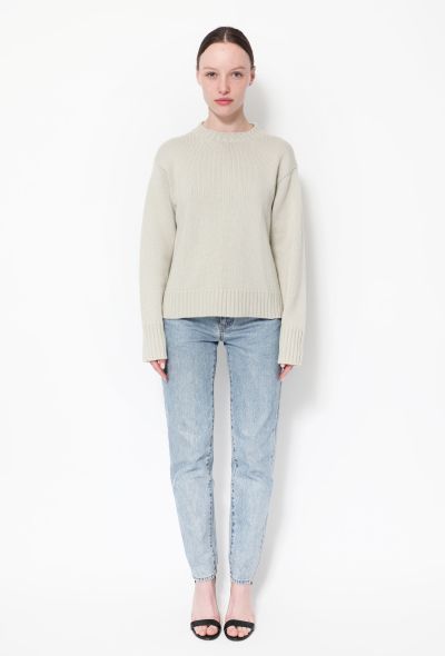                                         2021 Cashmere Knit Sweater-2