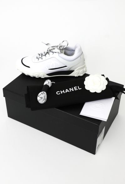 Chanel 2018 Leather Trim 'CC' Sneakers - 2