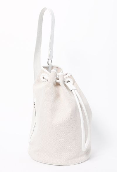                             - Hermès 'Marine Recife' Bucket Bag