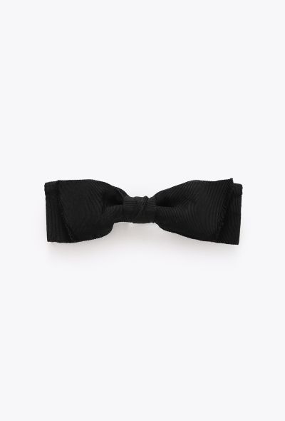 Chanel '70s Grosgrain Bow Hairclip - 2 Chanel '70s Grosgrain Bow Hairclip - 2