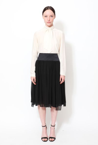                                         S/S 2004 Tom Ford Pleated Silk Skirt-1