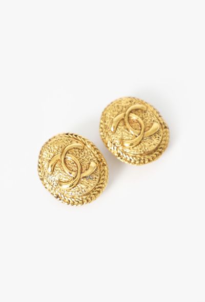 Chanel Vintage Embossed Clip Earrings - 2