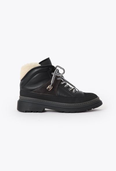 Chanel 2019 Shearling-Lined Snow Boots - 1 Chanel 2019 Shearling-Lined Snow Boots - 1