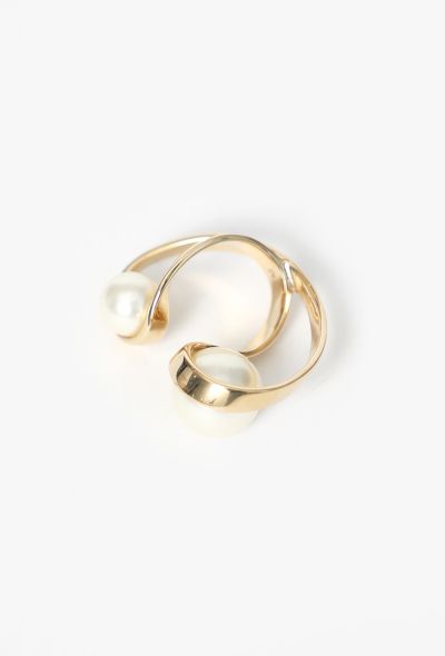 Dior 'UltraDior' Sculpted Pearl Ring - 1