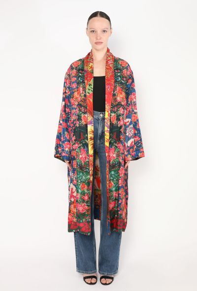 World Treasures Bokja 2023 Reversible floral Silk Kaftan - 2 World Treasures Bokja 2023 Reversible floral Silk Kaftan - 2
