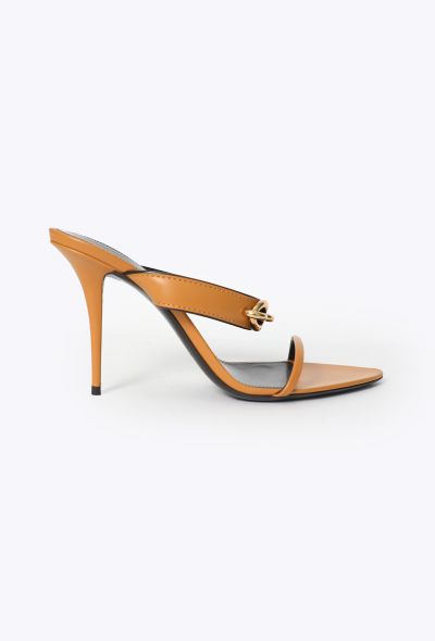 Saint Laurent Gippy 95 Chainlink Mules - 1