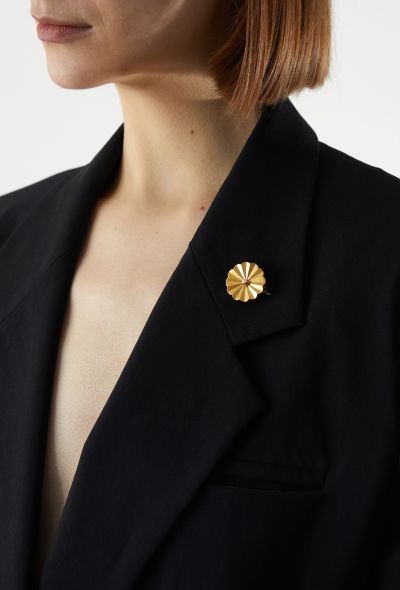 Vintage Fine Jewelry 18K Yellow Gold Pearl Fan Brooch - 2